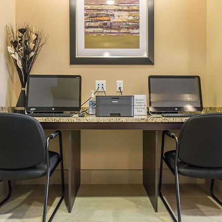 Comfort Inn & Suites Edmonton International Airport Ніску Екстер'єр фото