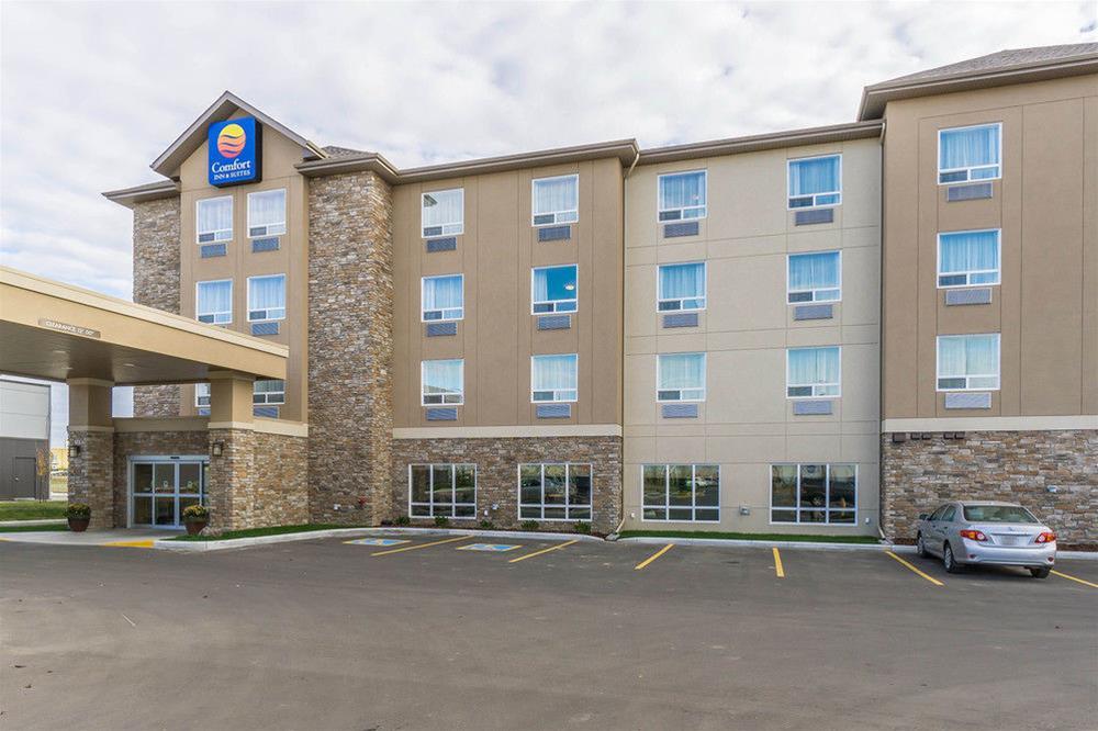 Comfort Inn & Suites Edmonton International Airport Ніску Екстер'єр фото