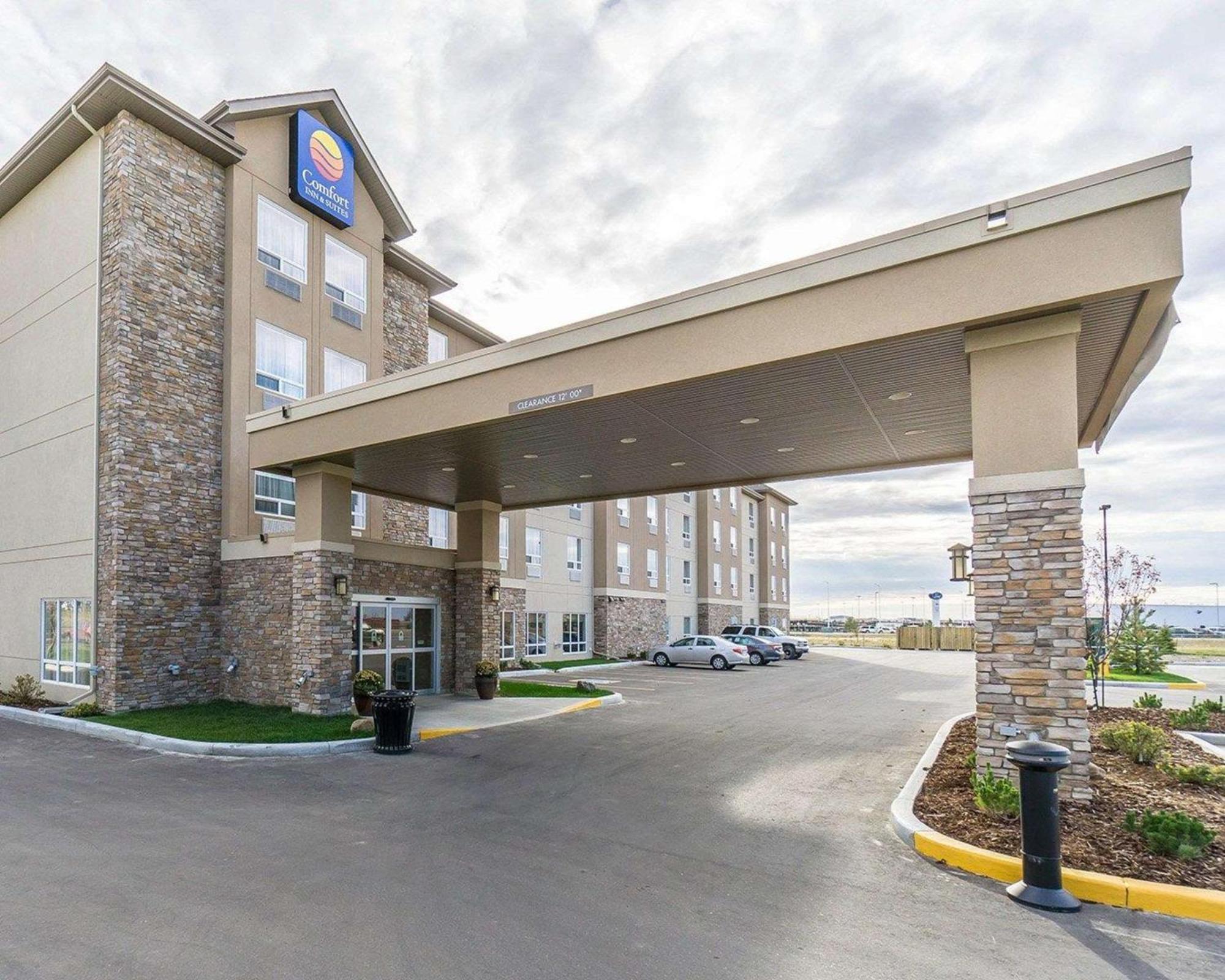 Comfort Inn & Suites Edmonton International Airport Ніску Екстер'єр фото